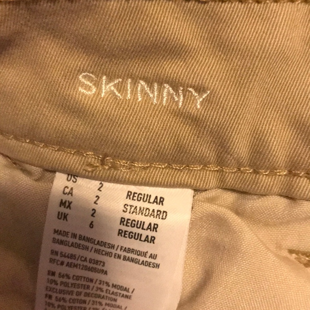Skinny - Picture 3 of 3